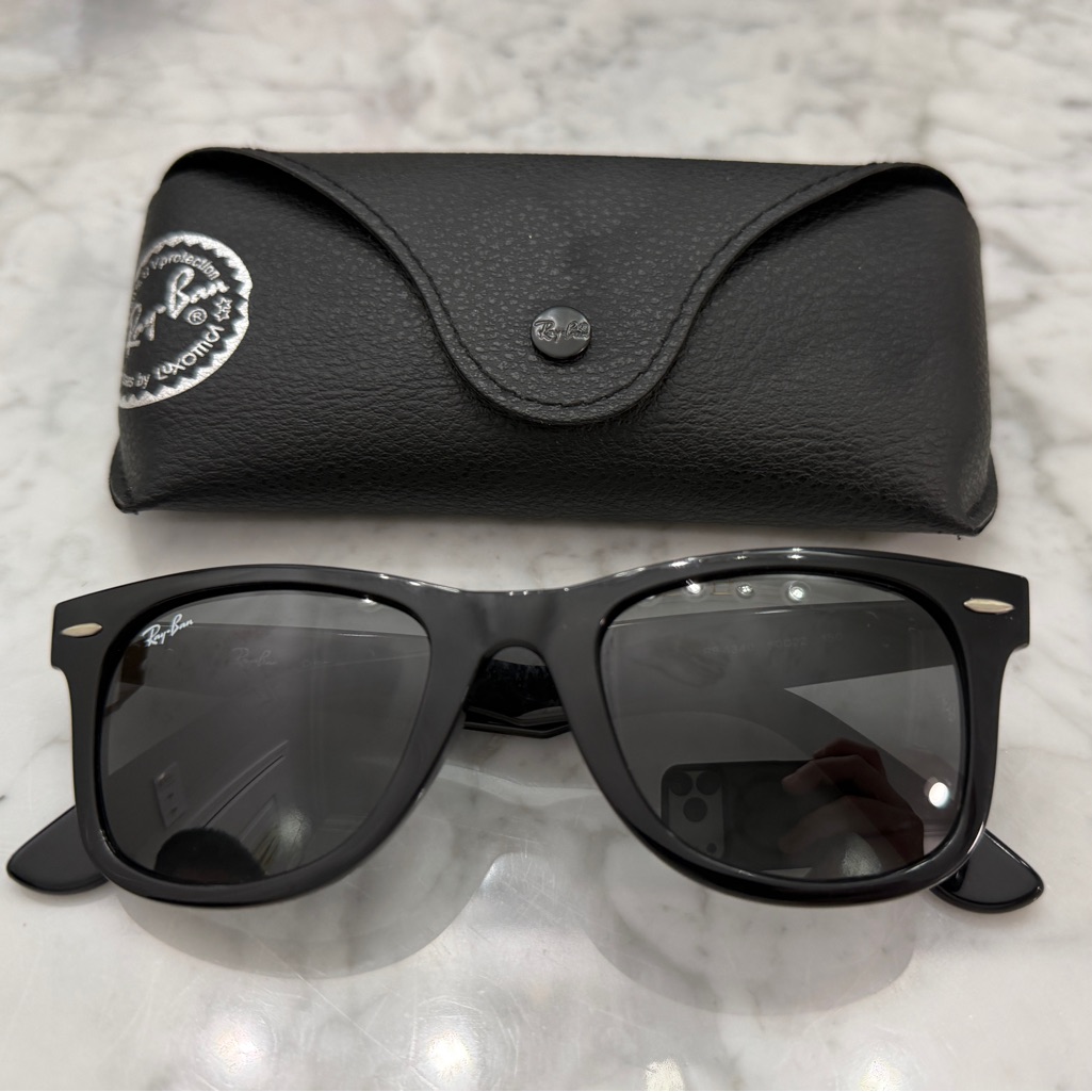 Ray-Ban Wayferer Ease Rb4340 Polished Black / Black Lense Sunglasses With Case